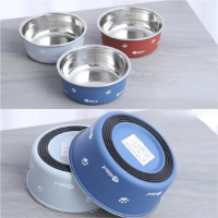 تصویر ظرف استیل Roz Pet مدل ترمزدار با روکش چرم میکاسا سایز متوسط - 17.5 سانتی متر 